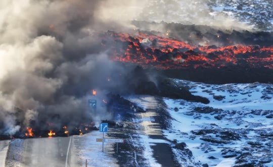 Lava flowing down the main road toward Grindavík. (Photo: Acecore)
